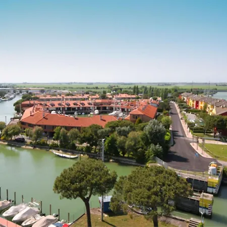 Apartment Enjoy A Sea View Terrace Near The Porto Santa Margherita di Caorle
